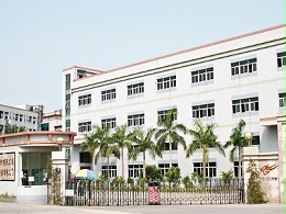 深圳五金沖壓廠，五金加工機(jī)械手操作9