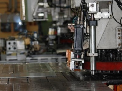 深圳鈑金加工廠常用的3種材料:合金銅、鋼、鋁 深圳鈑金加工廠常用的3種材料:合金銅、鋼、鋁