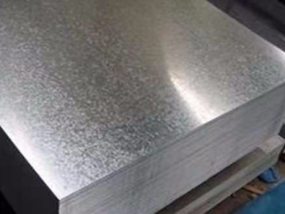 在精密五金沖壓模具加工廠里，鍍鋅板氧化后怎么處理？